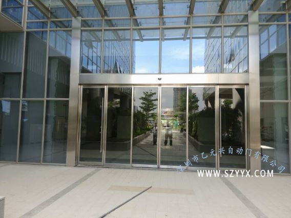 不銹鋼玻璃自動(dòng)門 不銹鋼玻璃自動(dòng)門